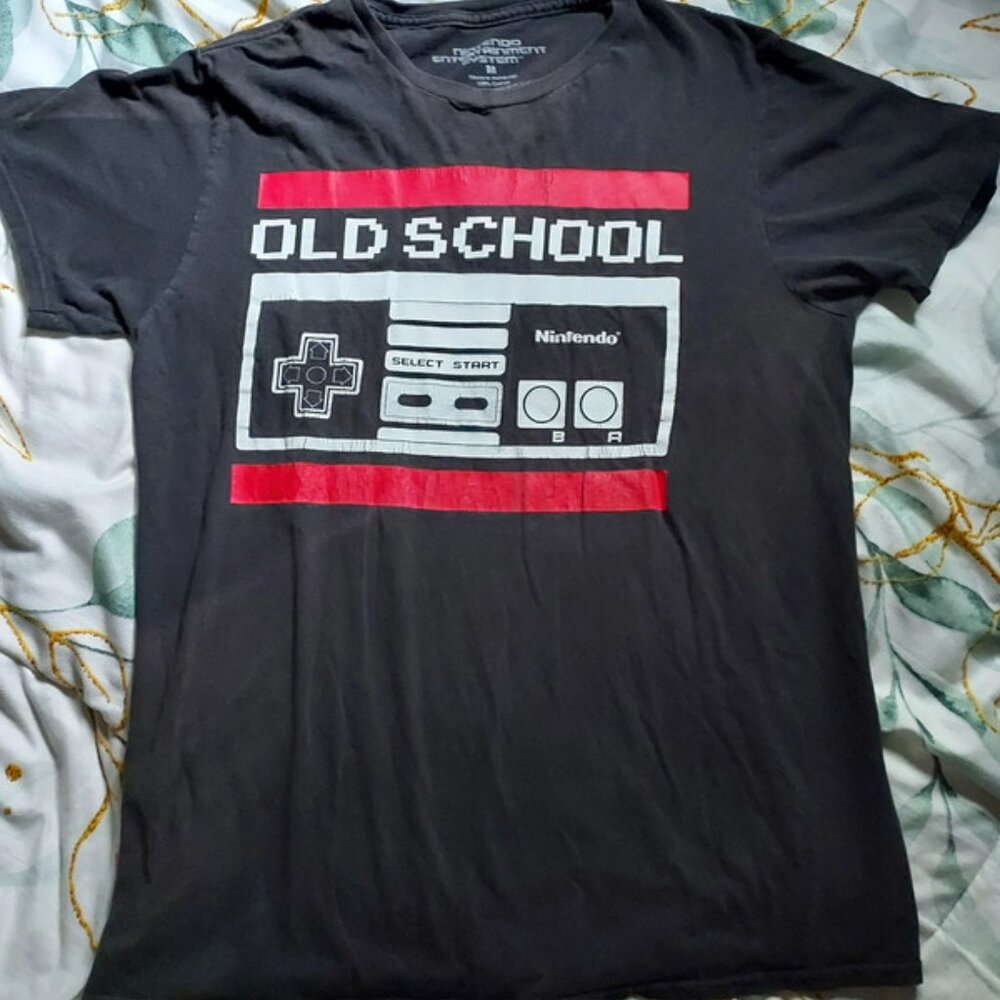 Nintendo t-shirt in black